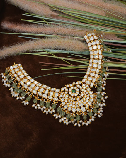 Neckset with Green Beads 113066