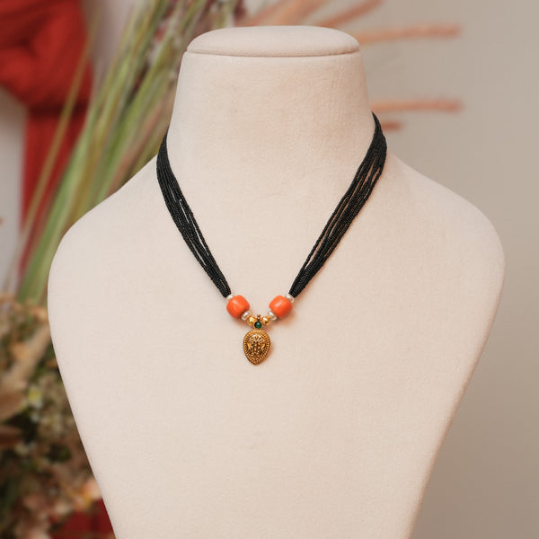 Black beads 113216