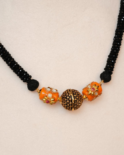 Black thread 113322