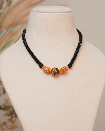 Black thread 113322