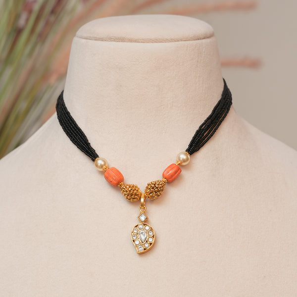 Black beads 113325