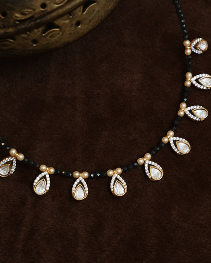 Black beads 113330