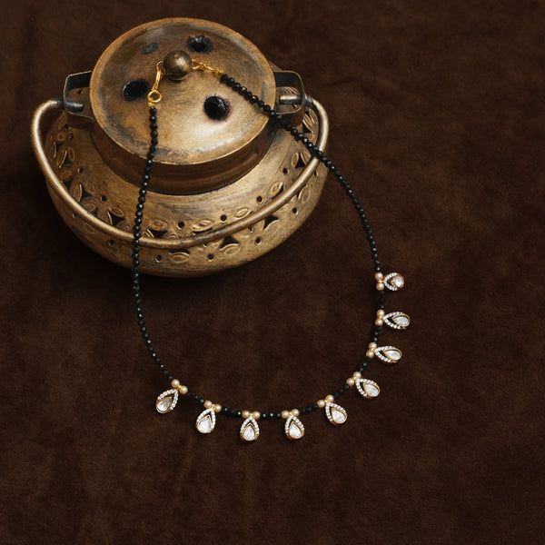 Black beads 113330