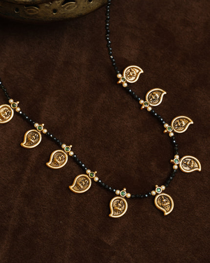 Black beads 113334