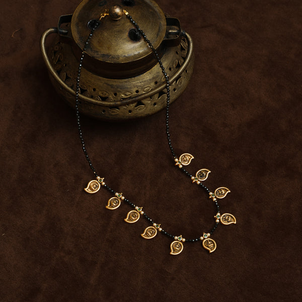Black beads 113334