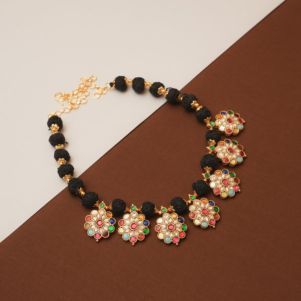 Kundan Black Tread 113362