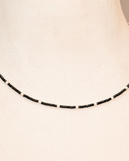 Black beads 113379