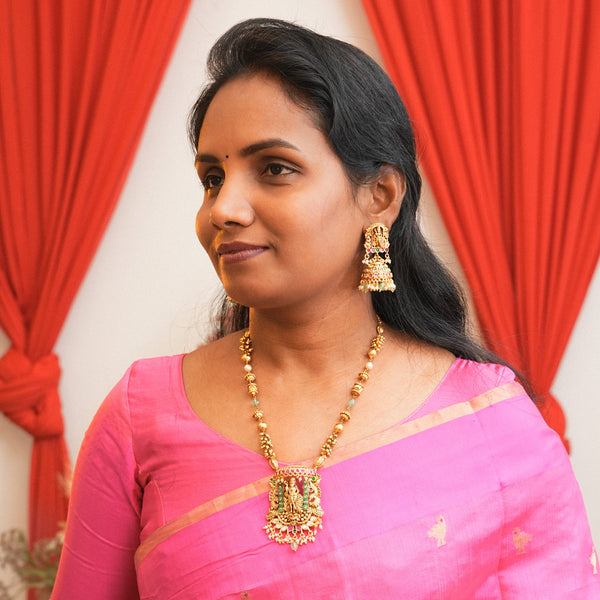 Neckset with Subramanya swamy locket 113435