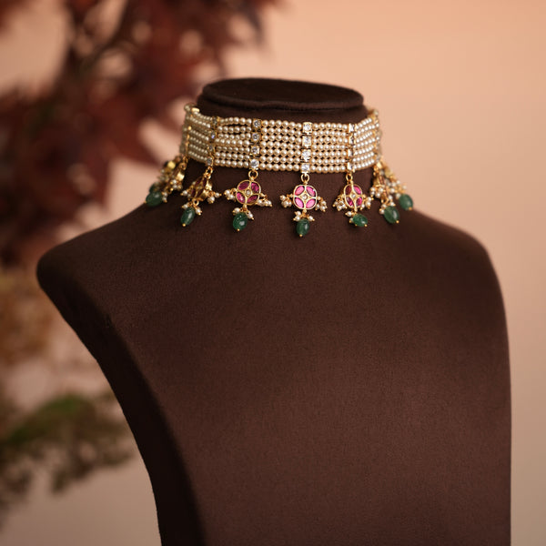 Beads with Kundan Neck set 108792