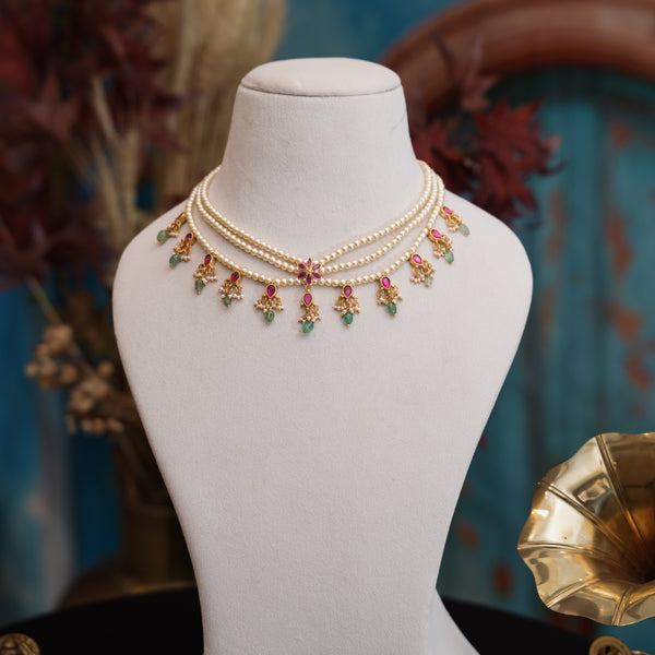 Pearls Choker 111326