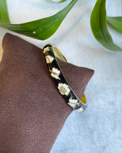 Kids Bangles 109681