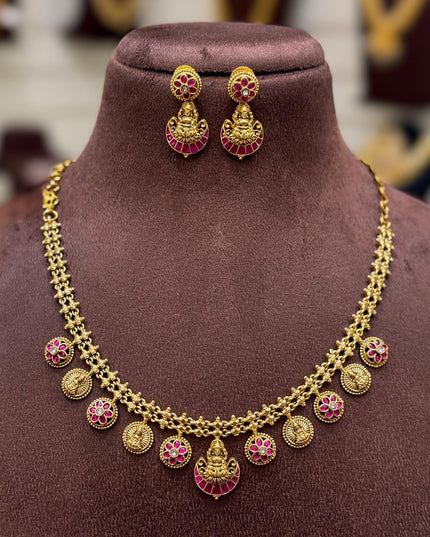 Antique Neck Set 106170