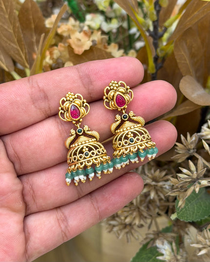 Antique Earrings 110083