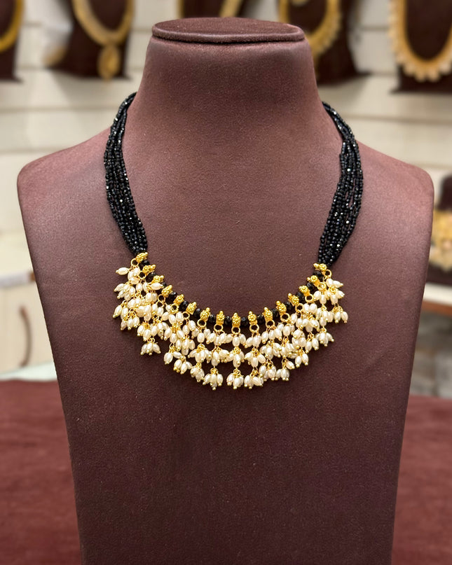 Black Beads 108607