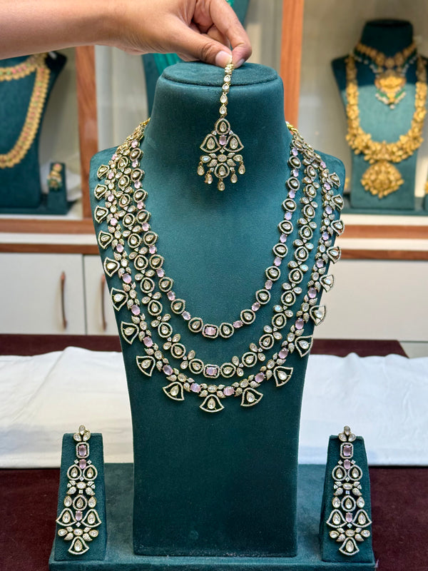 Victorian NecK Set 106941