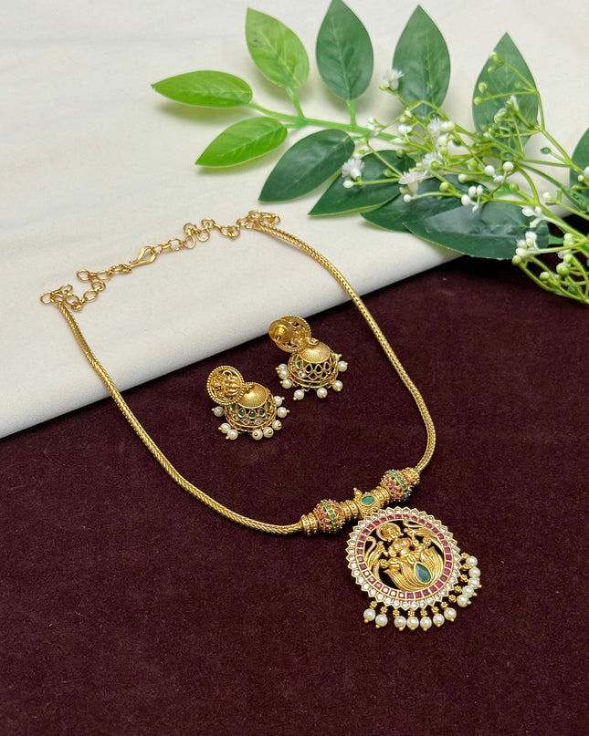 Antique Neck Set 103125