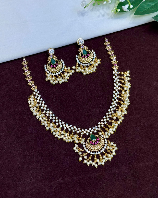 Antique Neck Set 104171