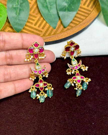 Earrings 105298