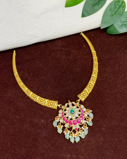 Antique Neck Set 105441