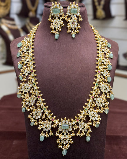 Antique Neck Set 105824