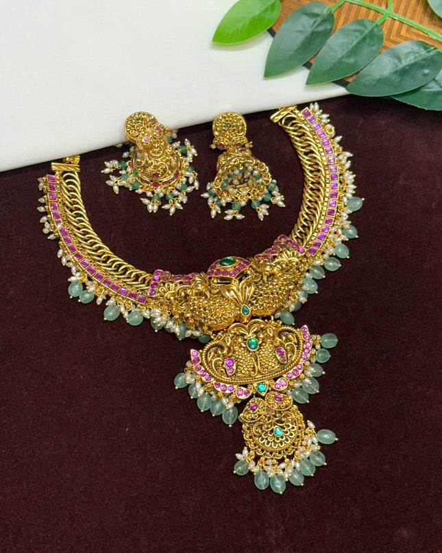 Antique Neck Set 105914