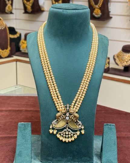 Pearls Neck Set 106036
