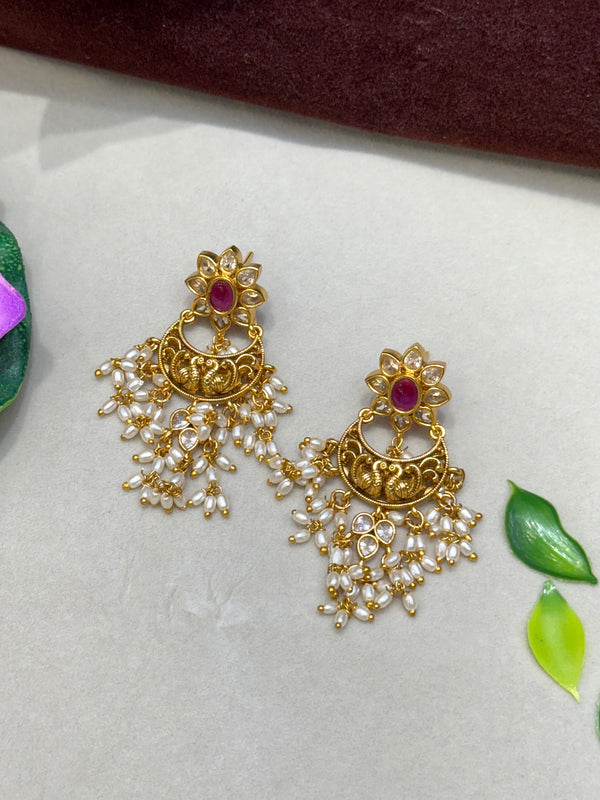 Earrings 106097