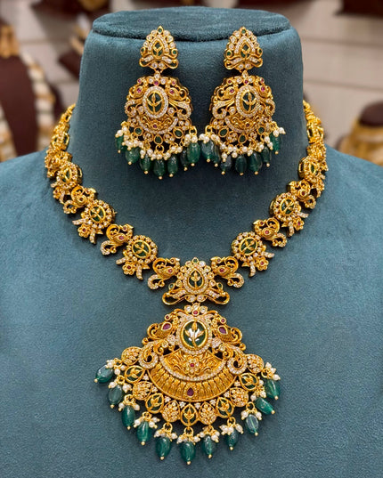Antique Neck Set 106151