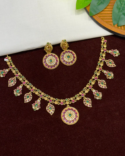 Antique Neck Set 106204