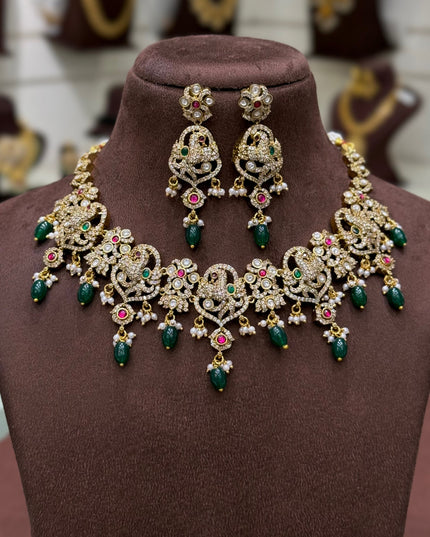 Antique Neck Set 106208