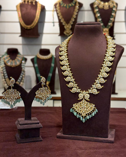 Kundan Neck Set 106304