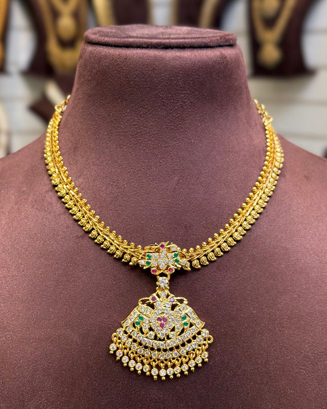 Antique Neck Set 106406