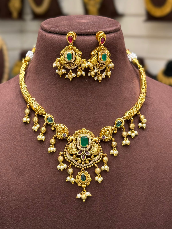 Antique Neck Set 106626