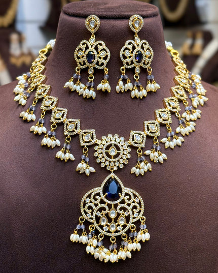 Antique Neck Set 106644
