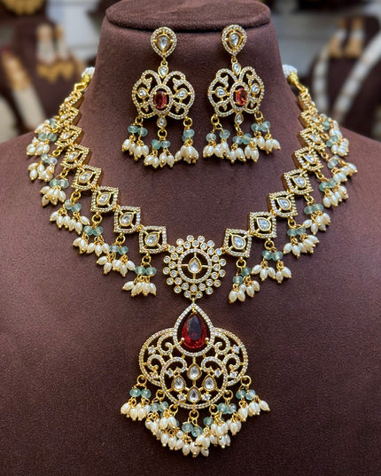 Antique Neck Set 106644