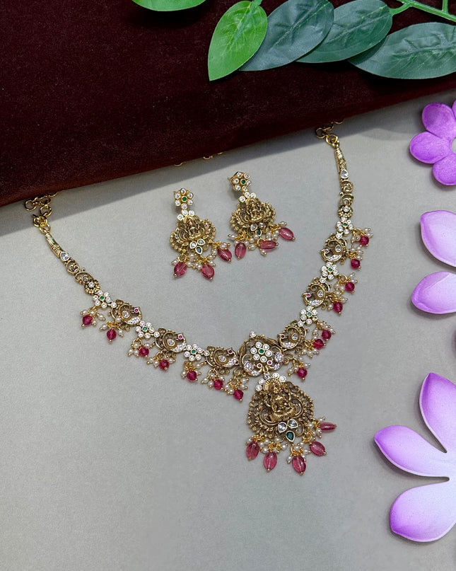 Antique Neck Set 106654