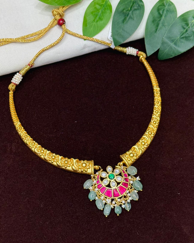 Kundan Neck Set 106746