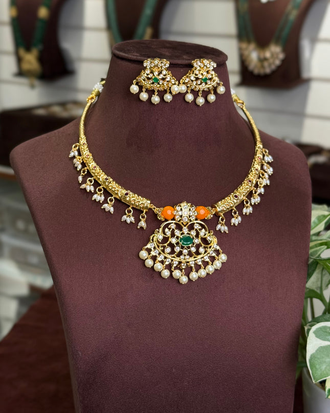 Antique Neck Set 106789