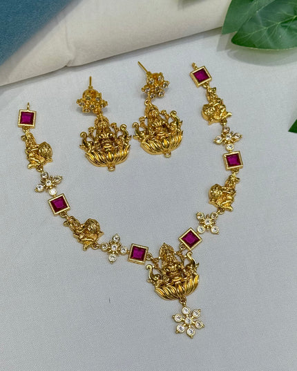 Antique Neck Set 106795