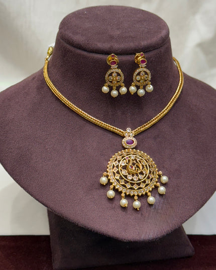 Antique Neck Set 106801