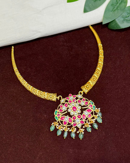 Kundan Neck Set 106835