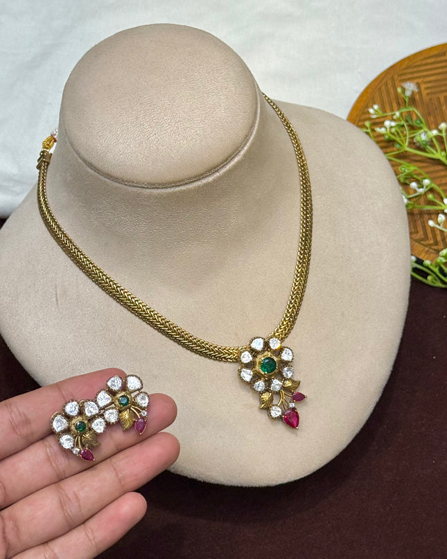 Antique Neck Set 106886