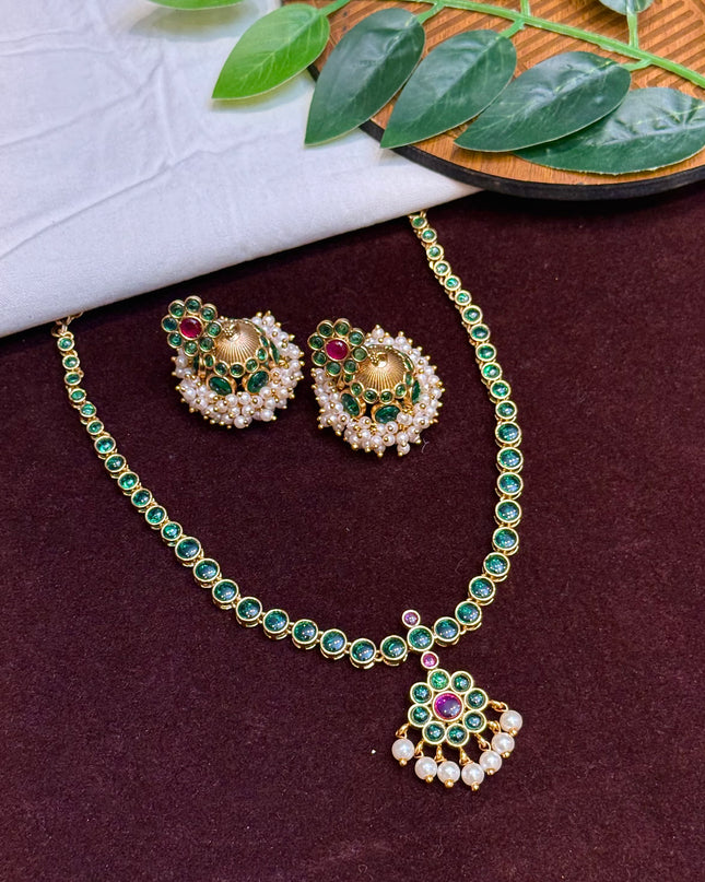 Antique Neck Set 106976
