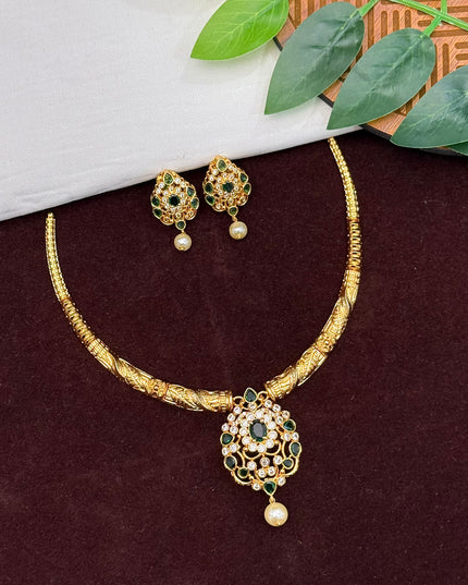 Kanti Neck Set 107008