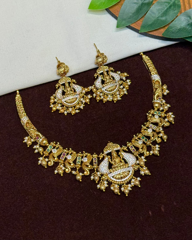 Antique Neck Set 107079