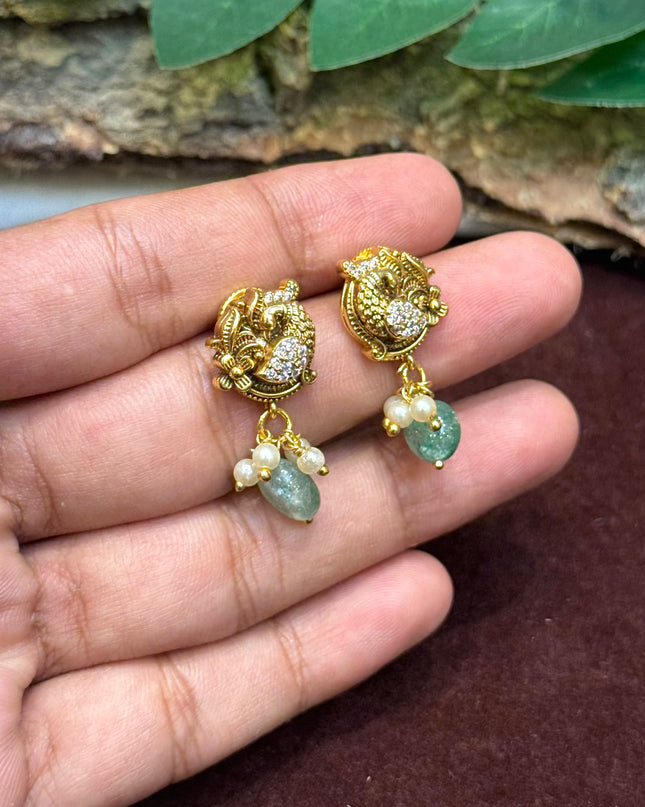 Antique Earrings 107093