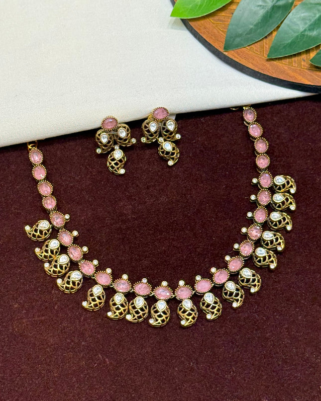Victorian Neck Set 107102