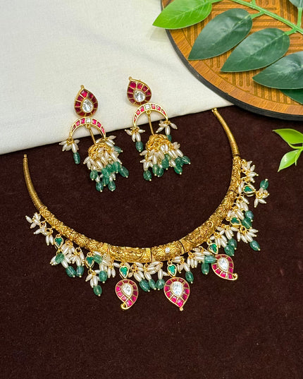 Kanti Neck Set 107124