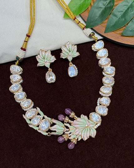 Victorian Neck Set 107146