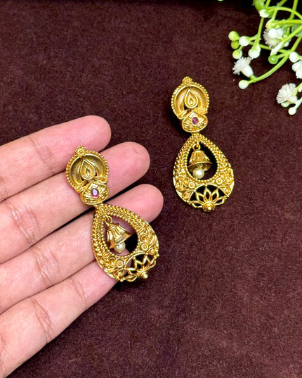 Earrings 107181